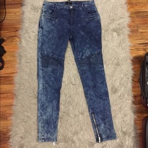 Acid wash moto jeans